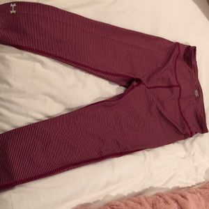 Under armor striped capri leggings